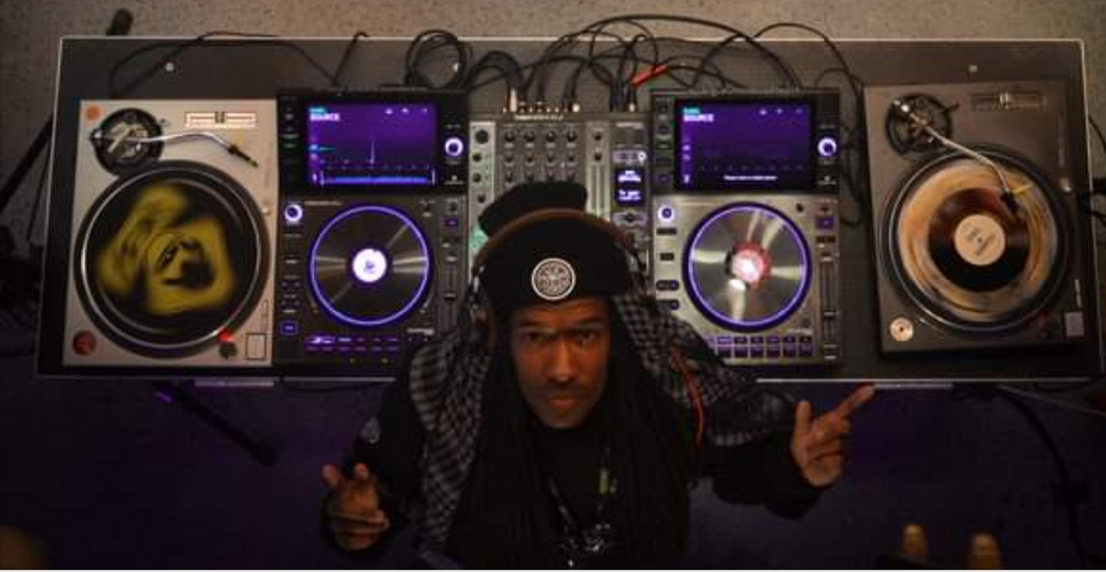 Verseatille: Mastering the Decks